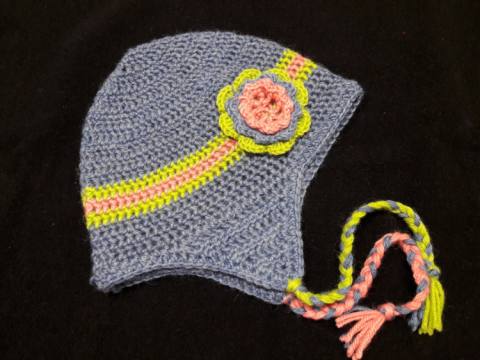 Otroška kapa kvačkana siva 13